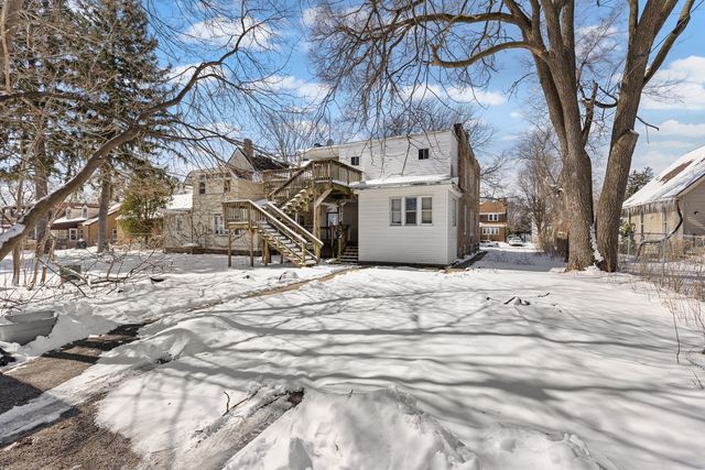 221 Rome Avenue, Rockford, IL 61107