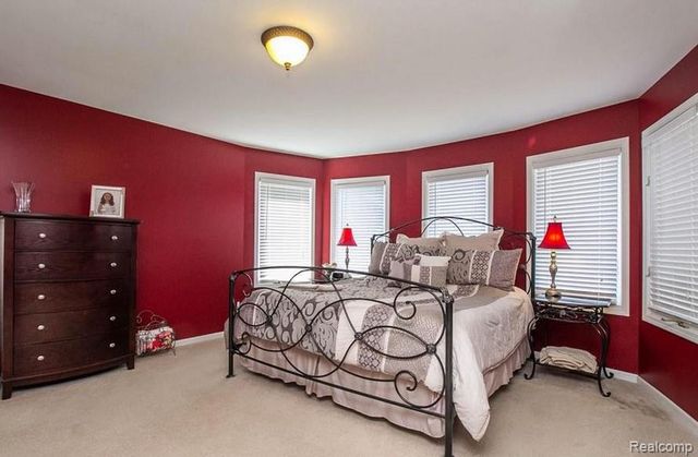 48428 Estera Drive, Utica, MI 48315