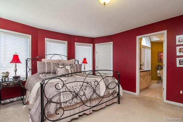 48428 Estera Drive, Utica, MI 48315