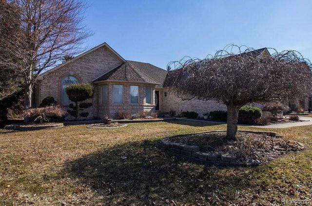 48428 Estera Drive, Utica, MI 48315