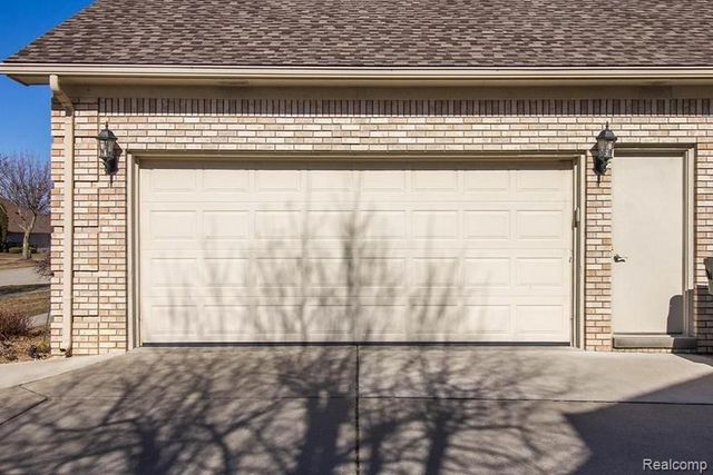 48428 Estera Drive, Utica, MI 48315