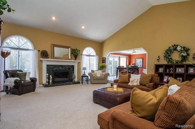 48428 Estera Drive, Utica, MI 48315