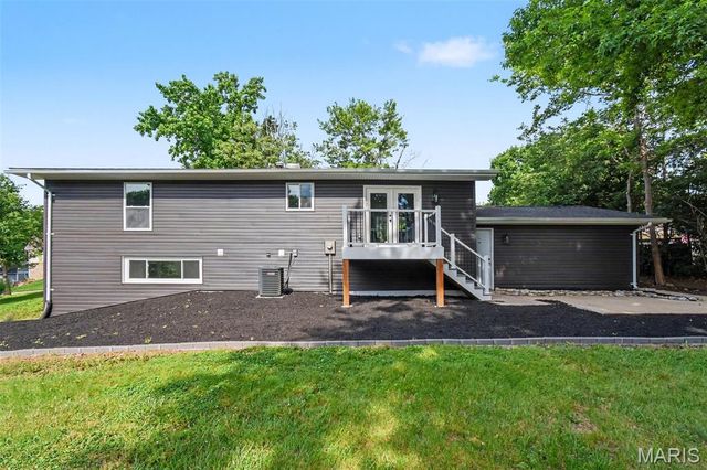 4 Lussac Court, Lake St Louis, MO 63367