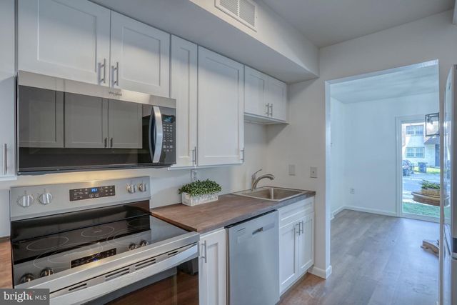 1608 BARNABY ST, Newark, DE 19702