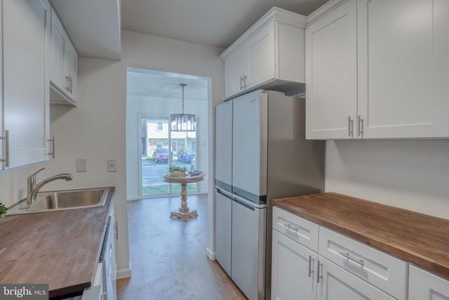 1608 BARNABY ST, Newark, DE 19702
