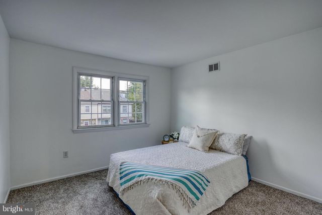 1608 BARNABY ST, Newark, DE 19702