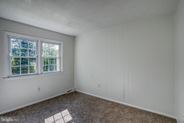 1608 BARNABY ST, Newark, DE 19702