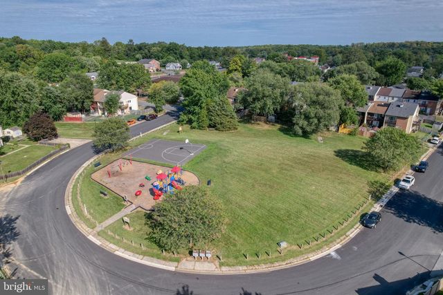 1608 BARNABY ST, Newark, DE 19702