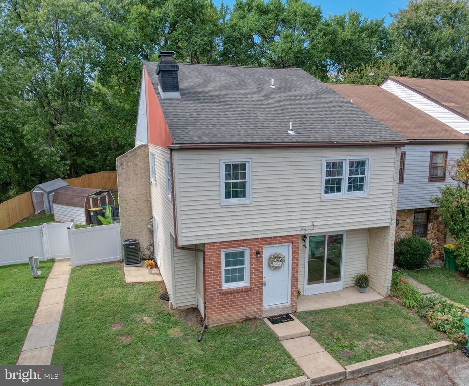 1608 BARNABY ST, Newark, DE 19702