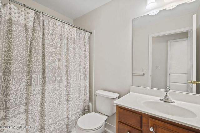 47 Yates Road, Manalapan, NJ 07726