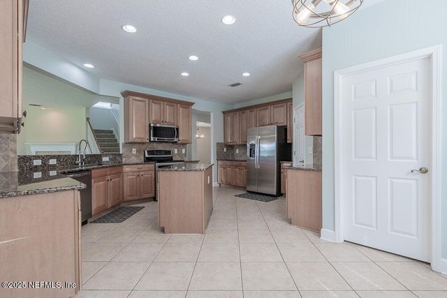 608 SPRUCE CREEK Road, St. Johns, FL 32259