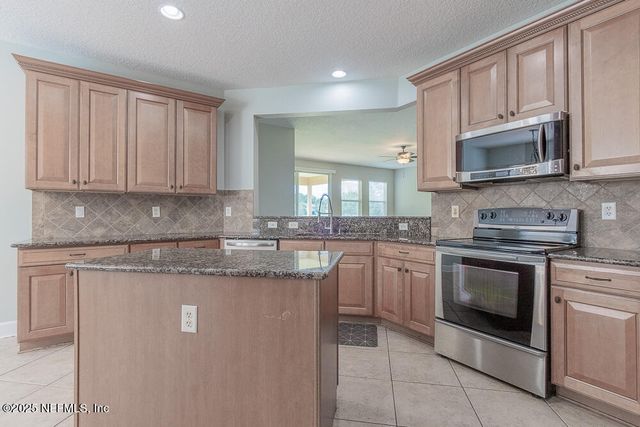 608 SPRUCE CREEK Road, St. Johns, FL 32259