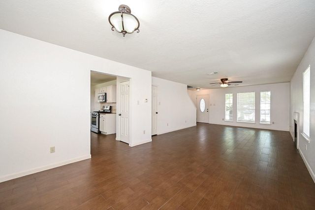 2914 Silent Drive, Sugar Land, TX 77498