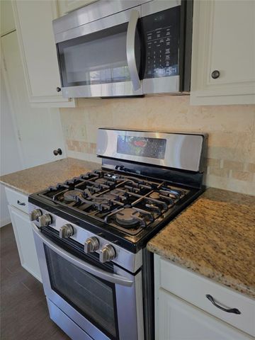 2914 Silent Drive, Sugar Land, TX 77498