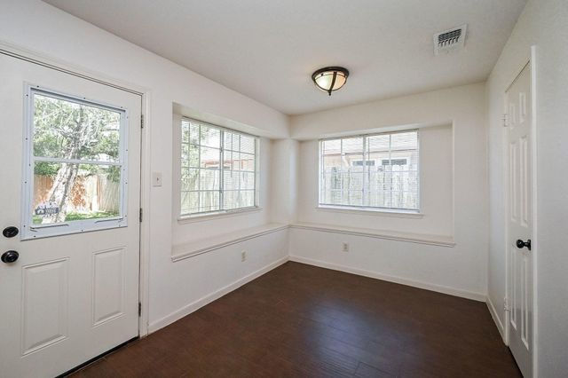 2914 Silent Drive, Sugar Land, TX 77498