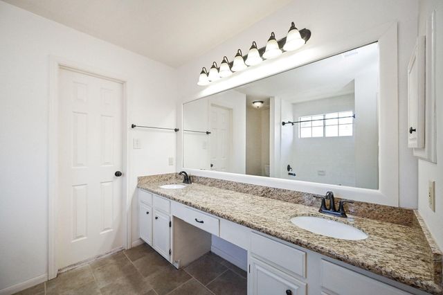 2914 Silent Drive, Sugar Land, TX 77498