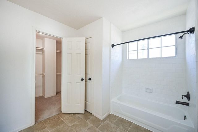 2914 Silent Drive, Sugar Land, TX 77498