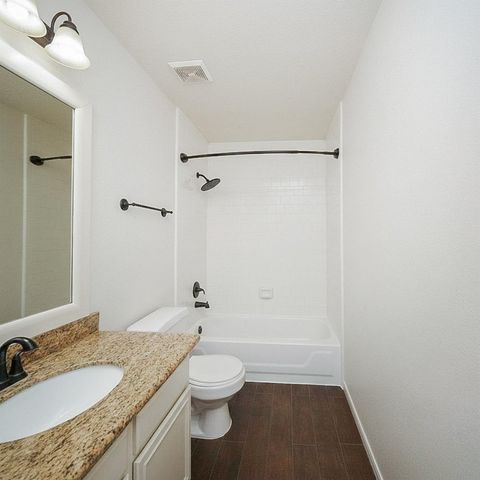 2914 Silent Drive, Sugar Land, TX 77498