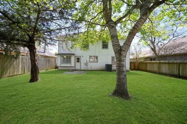 2914 Silent Drive, Sugar Land, TX 77498