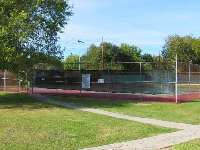 2914 Silent Drive, Sugar Land, TX 77498