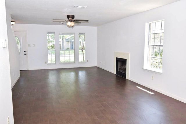 2914 Silent Drive, Sugar Land, TX 77498