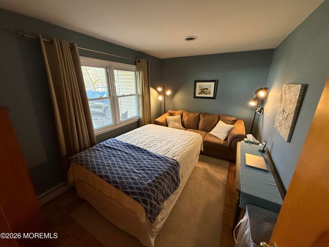 4 Cambridge Court, Toms River, NJ 08753