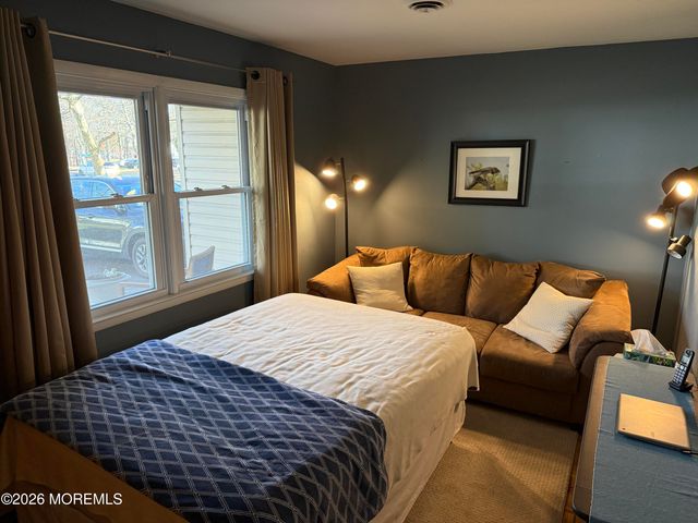 4 Cambridge Court, Toms River, NJ 08753