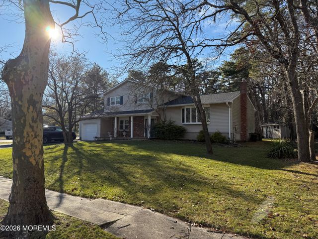 4 Cambridge Court, Toms River, NJ 08753