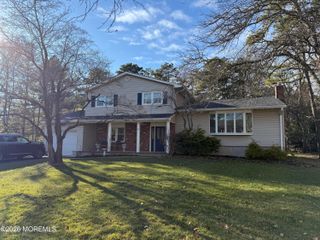 4 Cambridge Court, Toms River, NJ 08753