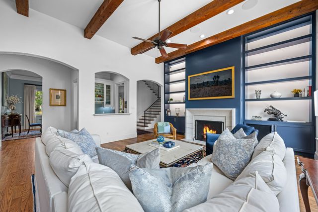 6130 Lavendale Avenue, Dallas, TX 75230