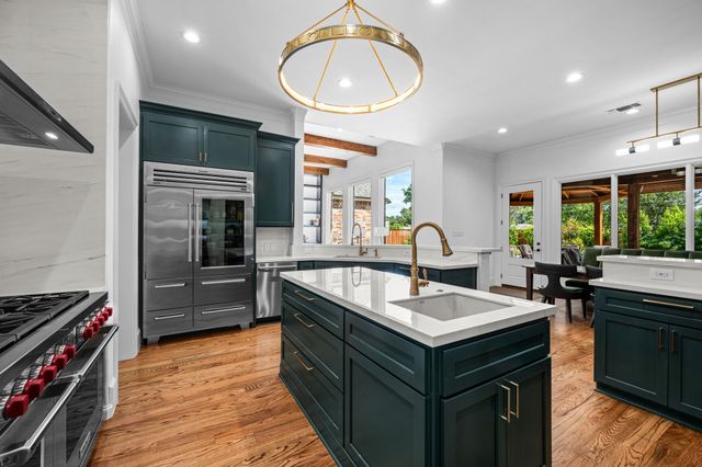 6130 Lavendale Avenue, Dallas, TX 75230