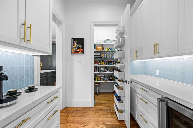 6130 Lavendale Avenue, Dallas, TX 75230