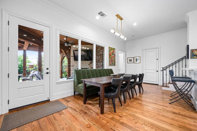 6130 Lavendale Avenue, Dallas, TX 75230
