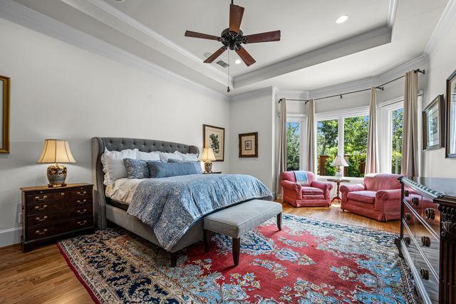 6130 Lavendale Avenue, Dallas, TX 75230