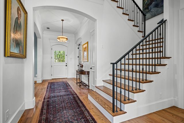 6130 Lavendale Avenue, Dallas, TX 75230
