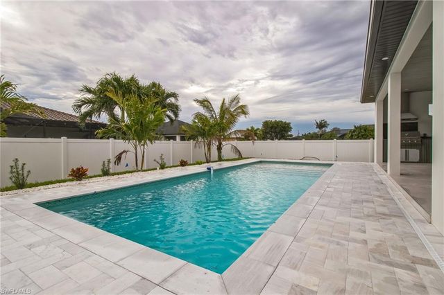 123 SW 35th AVE, Cape Coral, FL 33991