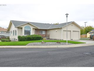 500 E KNOLL Ct, The Dalles, OR 97058