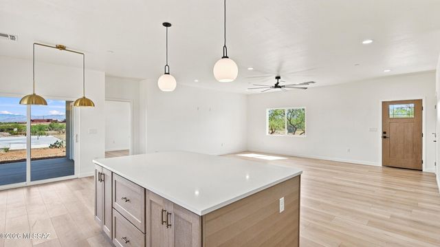 3725 E Wetstones Road, Vail, AZ 85641