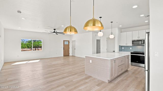 3725 E Wetstones Road, Vail, AZ 85641