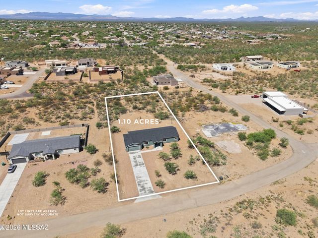3725 E Wetstones Road, Vail, AZ 85641