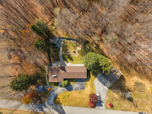 45 BAKER Rd Road, Hopewell Junction, NY 12533