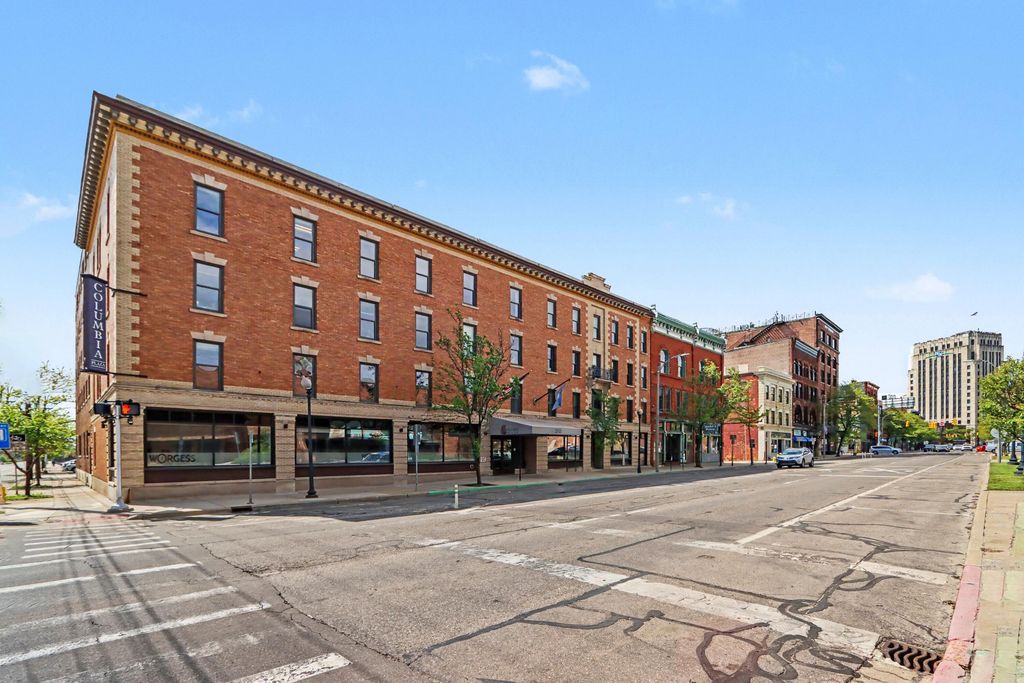 350 E Michigan Avenue, Kalamazoo City, MI 49007