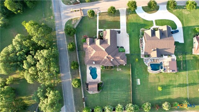 407 Creekside Drive, Salado, TX 76571