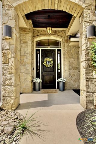 407 Creekside Drive, Salado, TX 76571