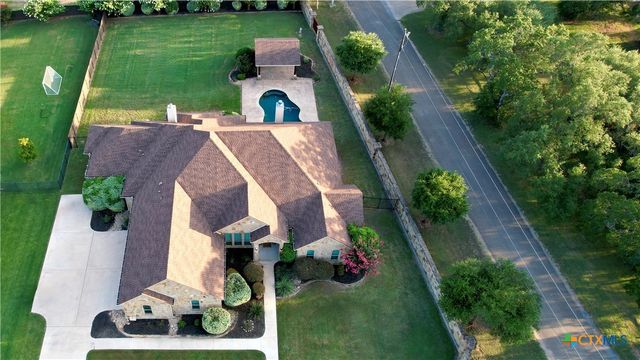 407 Creekside Drive, Salado, TX 76571