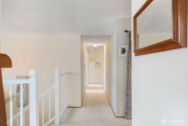 7880 NE Forest Ridge Lane, Bremerton, WA 98311