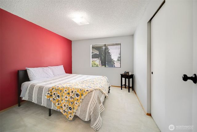 7880 NE Forest Ridge Lane, Bremerton, WA 98311