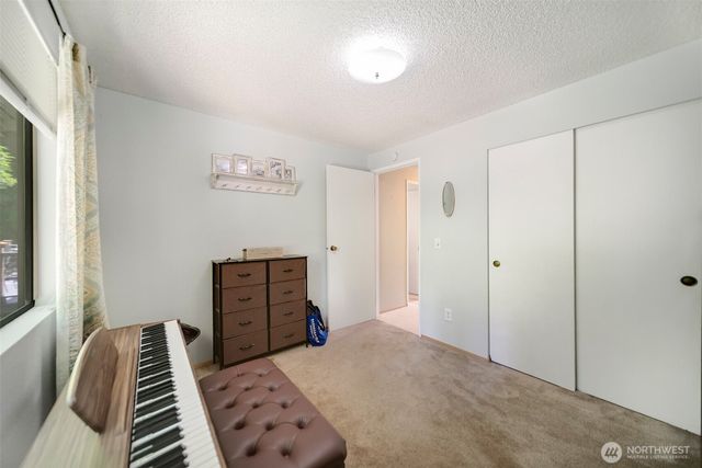 7880 NE Forest Ridge Lane, Bremerton, WA 98311