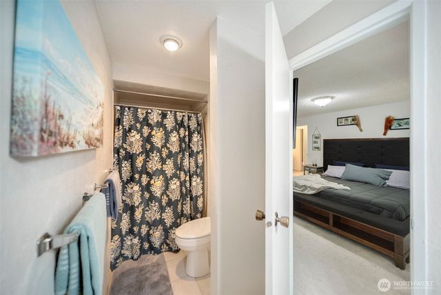 7880 NE Forest Ridge Lane, Bremerton, WA 98311