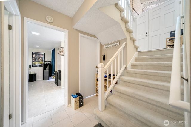 7880 NE Forest Ridge Lane, Bremerton, WA 98311